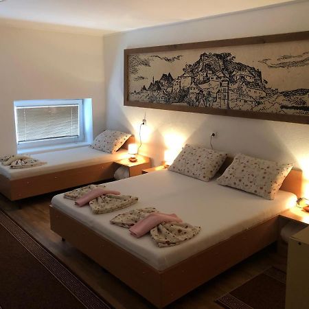 Prenociste Gany Hotel Jajce Bagian luar foto