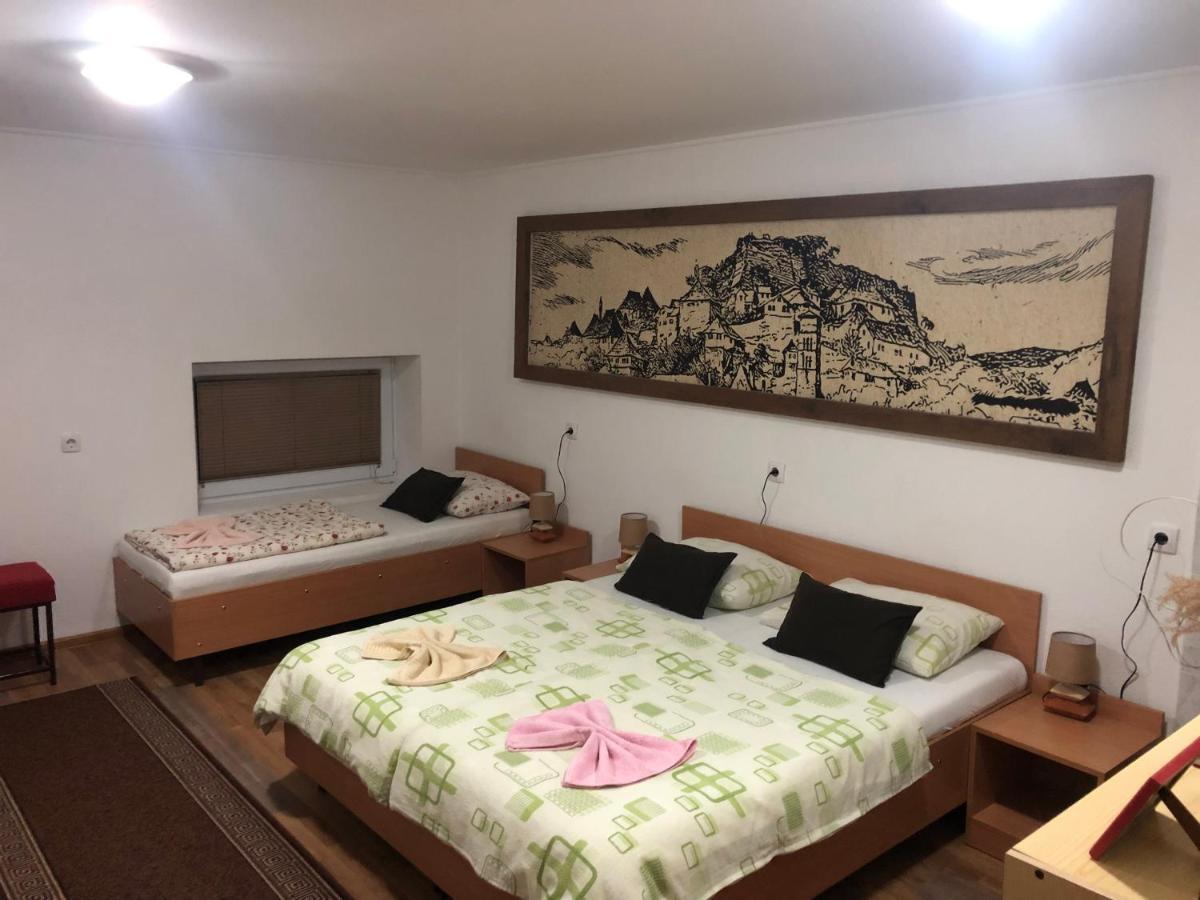 Prenociste Gany Hotel Jajce Bagian luar foto
